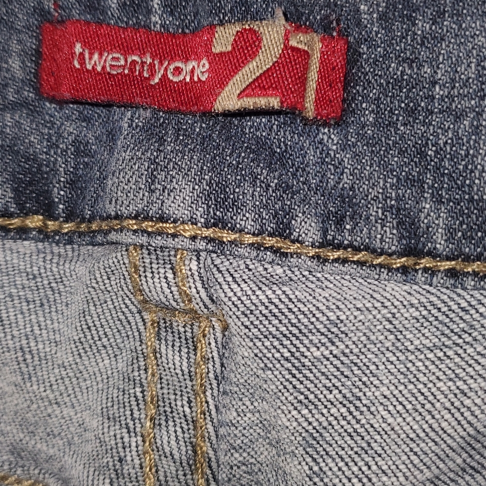 Twentyone 21 size 7